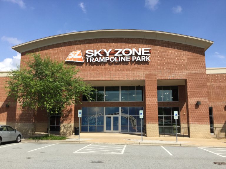 5 Ways Your Family Can Enjoy Sky Zone’s Trampolines