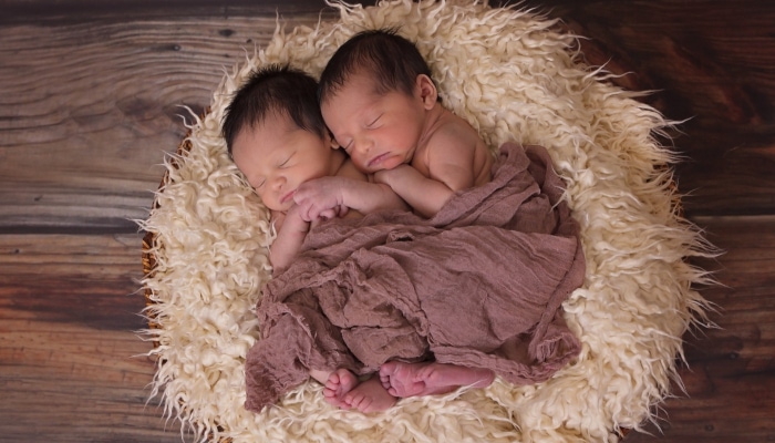 10 Tips for Raising Twins