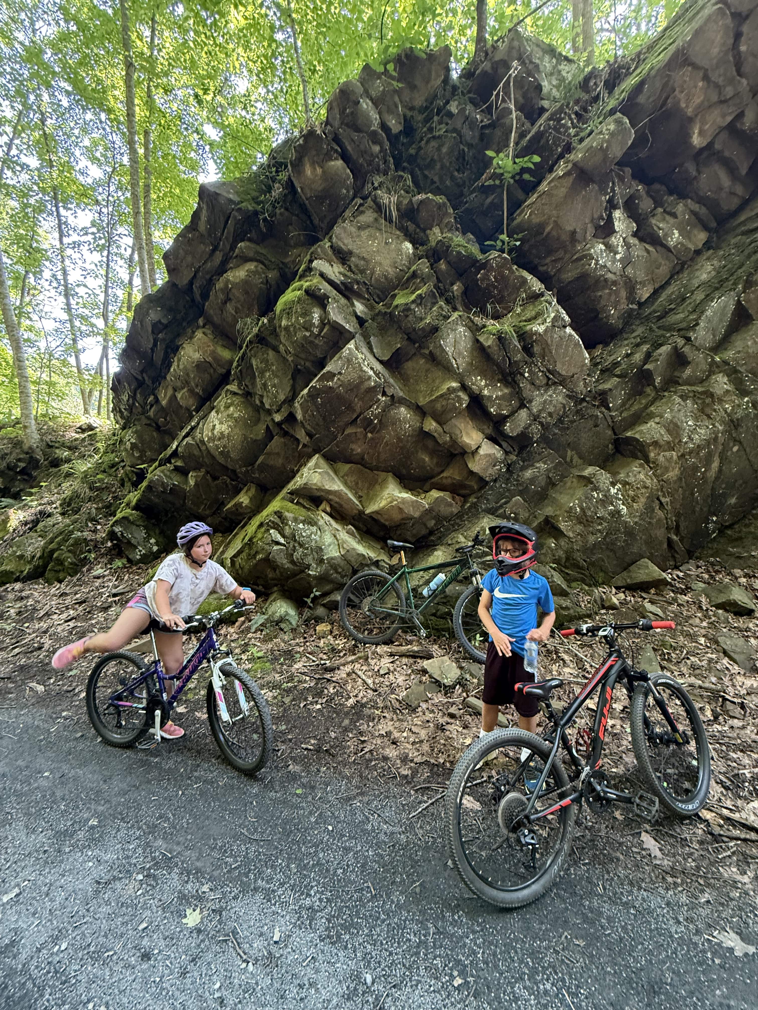 Rock formation on the Virginia Creeper Trail