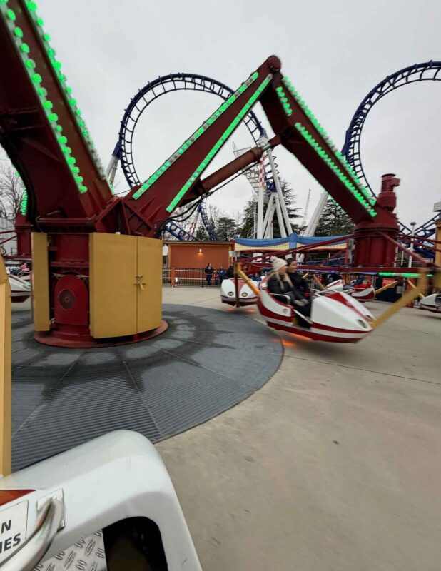 Carowinds roller coaster in Charlotte North Carolina