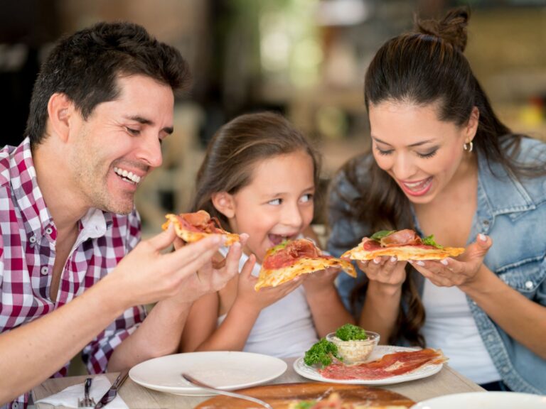 Where to Eat in Topsail Beach & Surf City NC with Kids (2026 Guide)